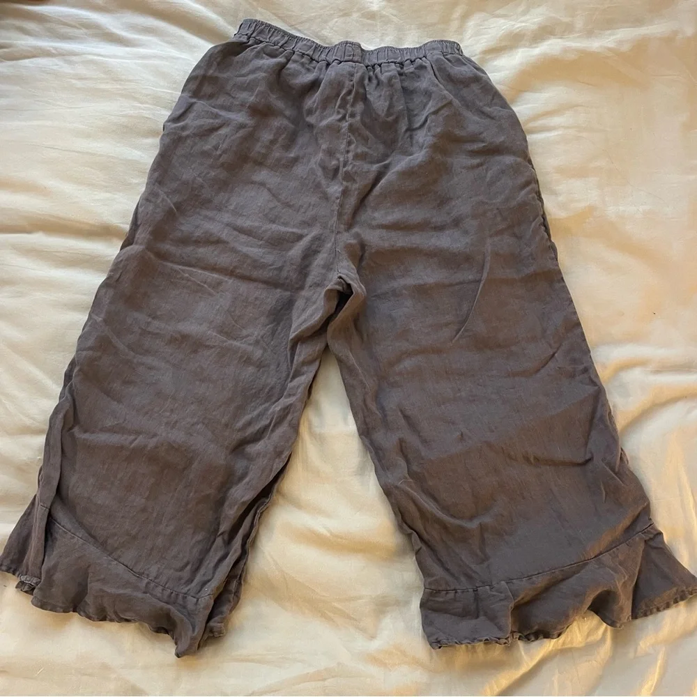 Match Point Gray Linen Wide-Leg Ruffle Hem Capris - Picture 5 of 5